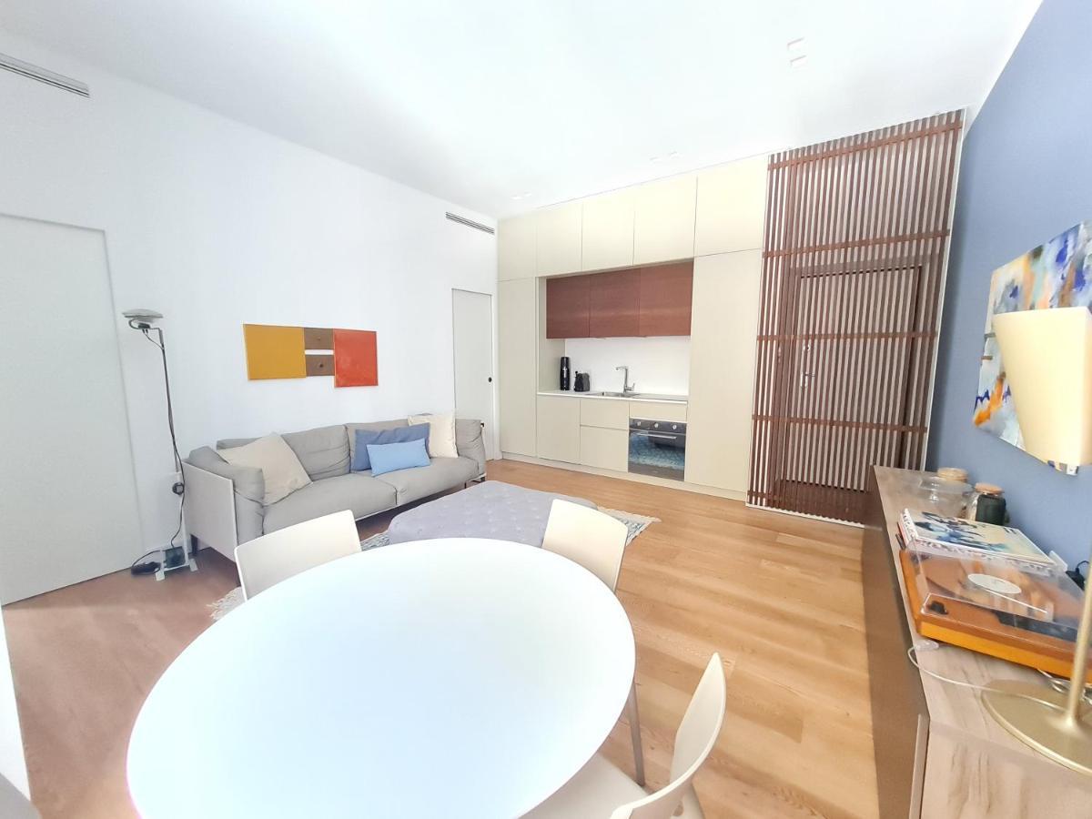 Moscova - Volta Charme Apartment Милано Екстериор снимка